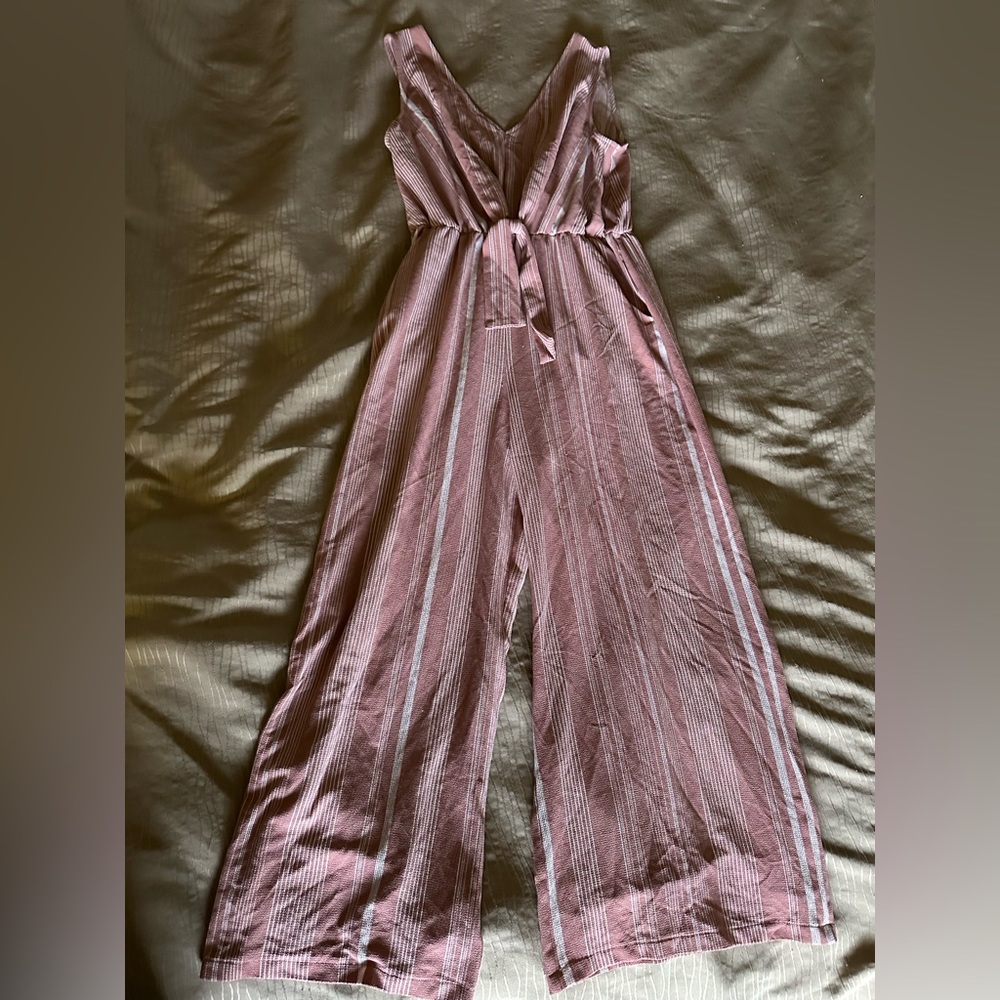 This beautiful mauve colored pant suit